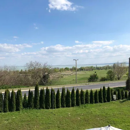 Maxi * Balatongyörök